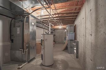 River Hills 01 - Residential