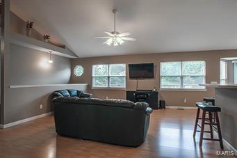 River Hills 01 - Residential