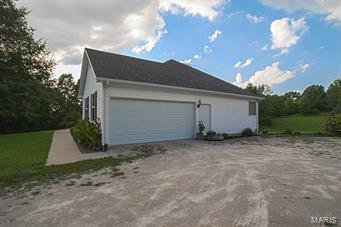 River Hills 01 - Residential