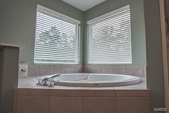 River Hills 01 - Residential