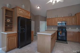 River Hills 01 - Residential