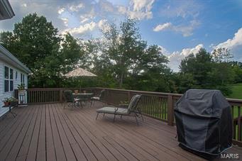 River Hills 01 - Residential