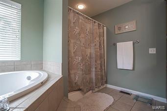 River Hills 01 - Residential