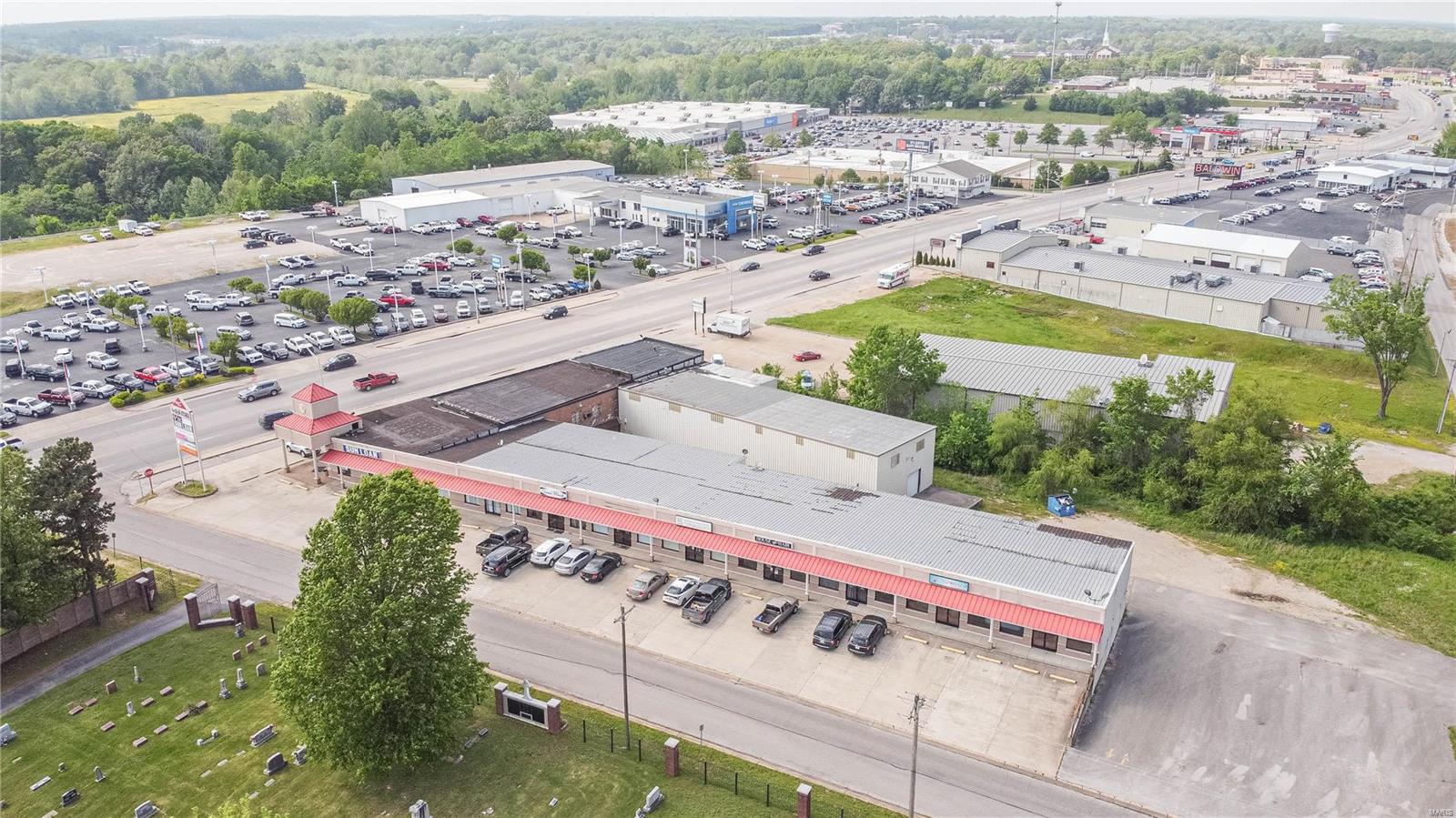 Smith's - Commercial Sale