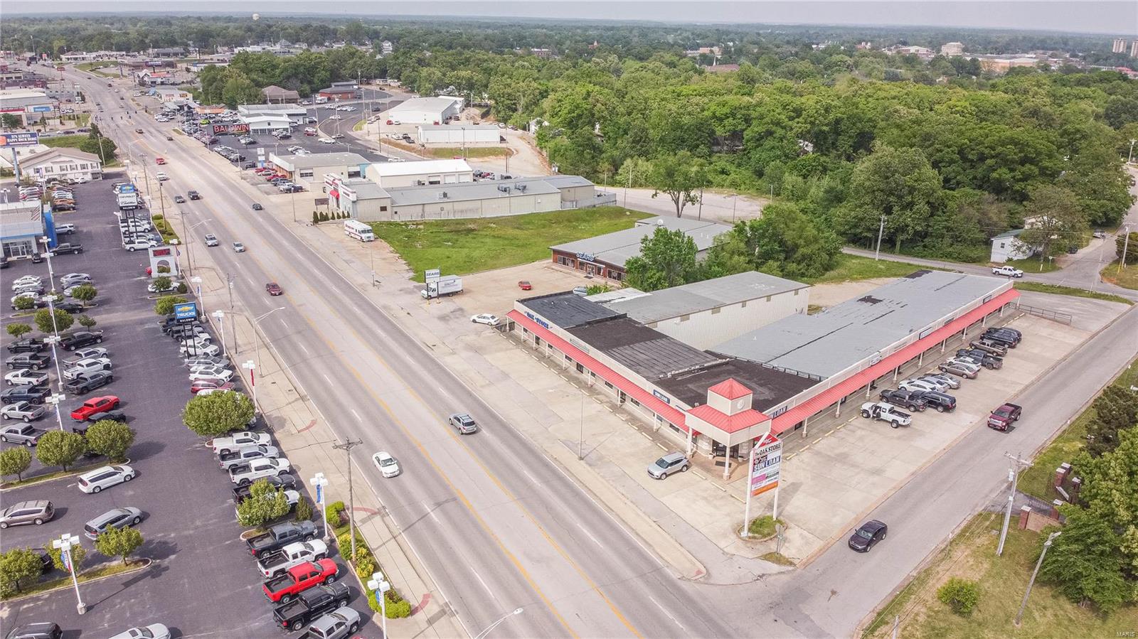 Smith's - Commercial Sale