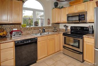 Cascades Four The - Residential