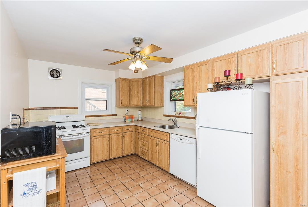 Country Club Add To Normandy Park - Residential