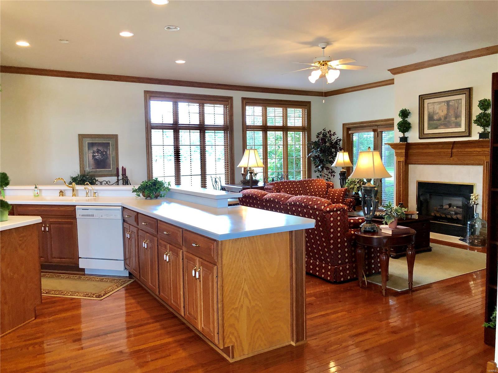 LAKEVIEW ESTATES - Residential