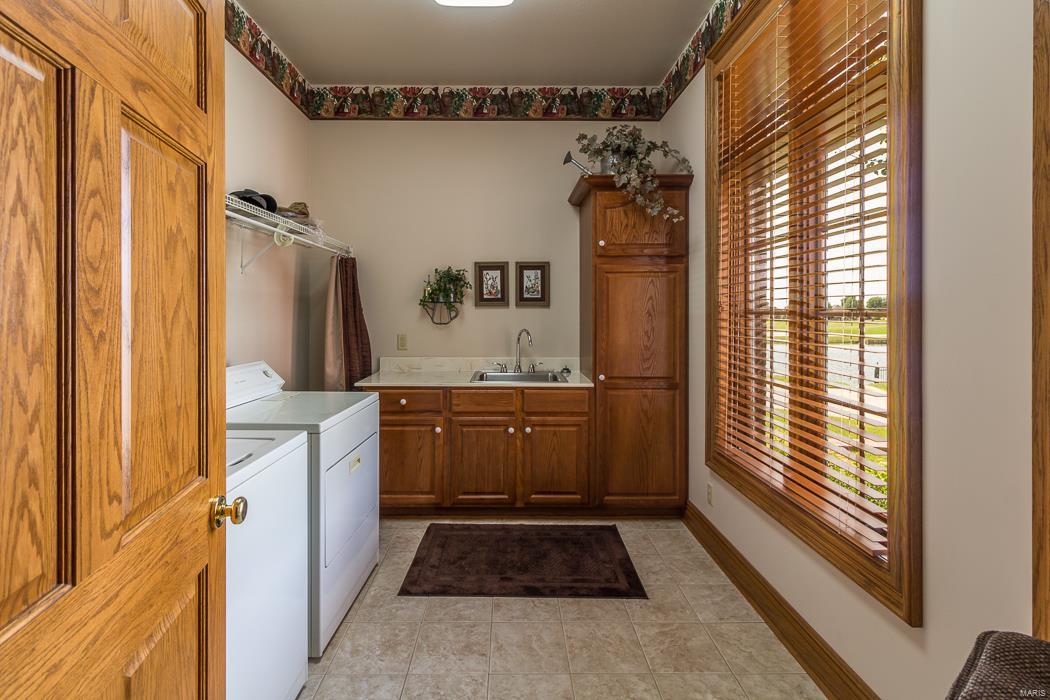 LAKEVIEW ESTATES - Residential