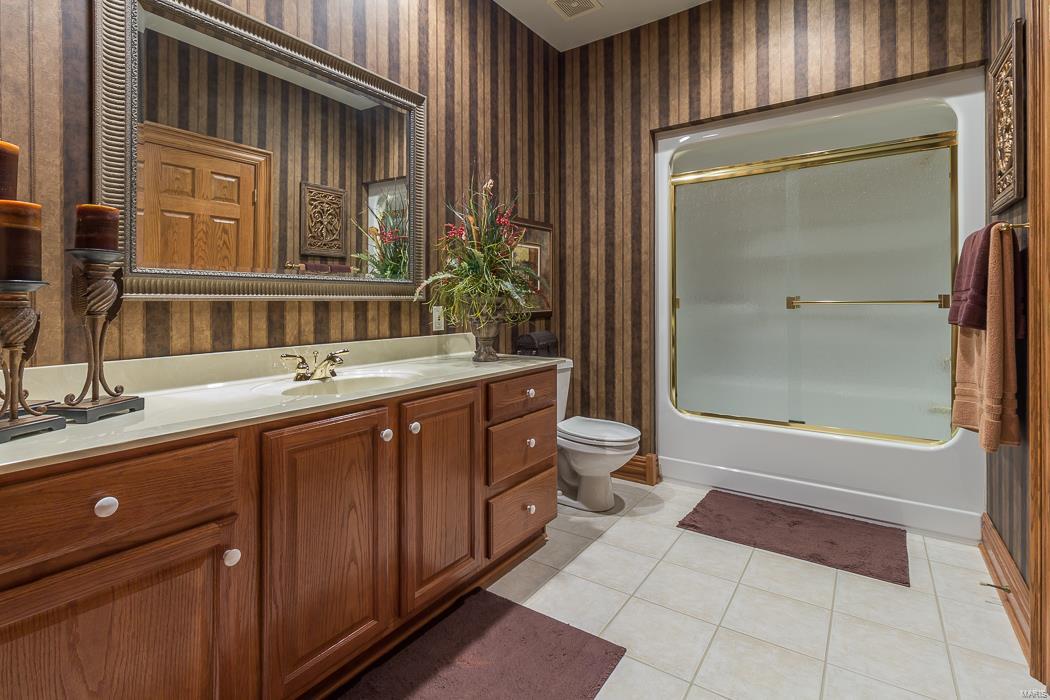 LAKEVIEW ESTATES - Residential