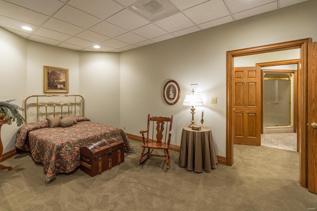 LAKEVIEW ESTATES - Residential