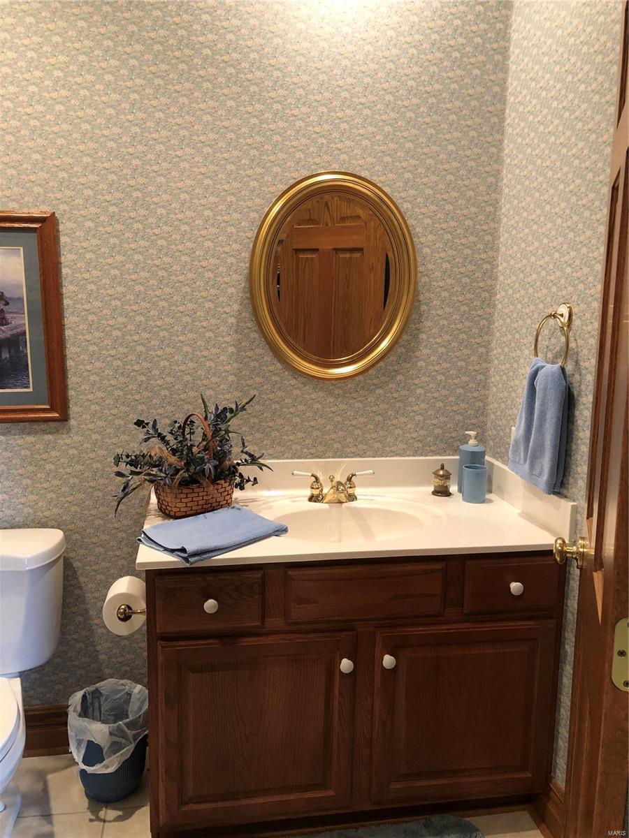 LAKEVIEW ESTATES - Residential