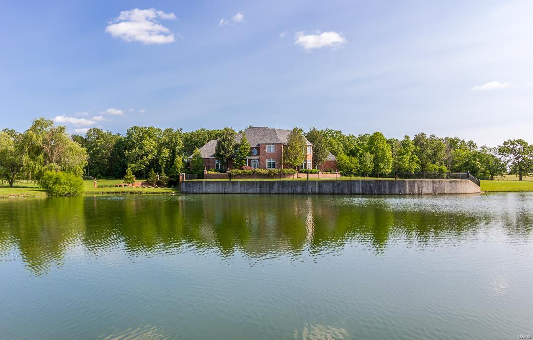 LAKEVIEW ESTATES - Residential