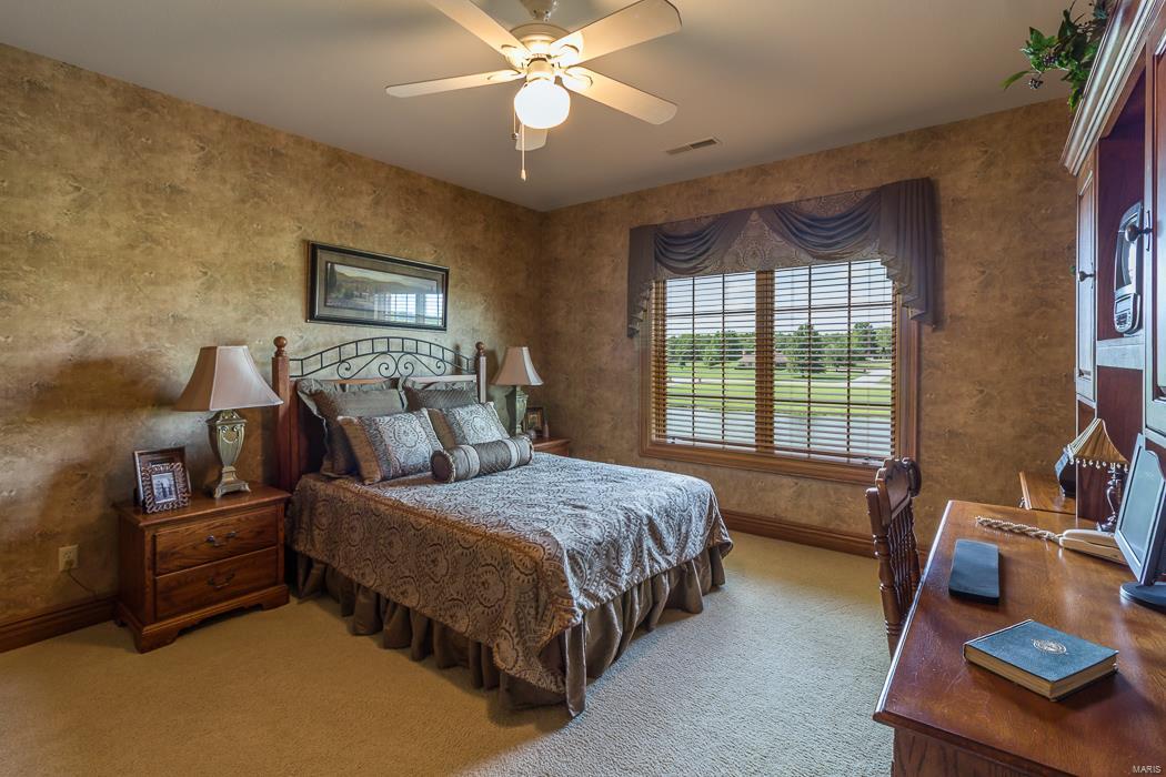 LAKEVIEW ESTATES - Residential