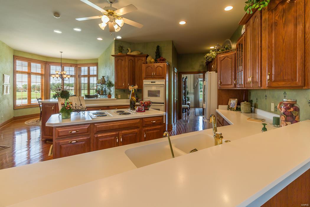 LAKEVIEW ESTATES - Residential