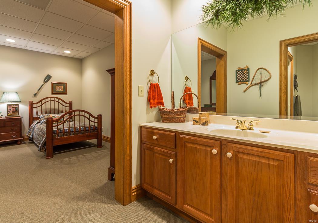 LAKEVIEW ESTATES - Residential