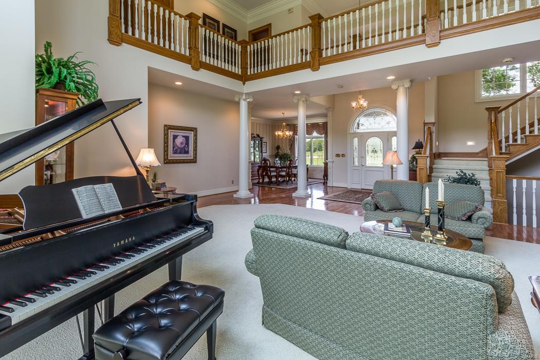 LAKEVIEW ESTATES - Residential