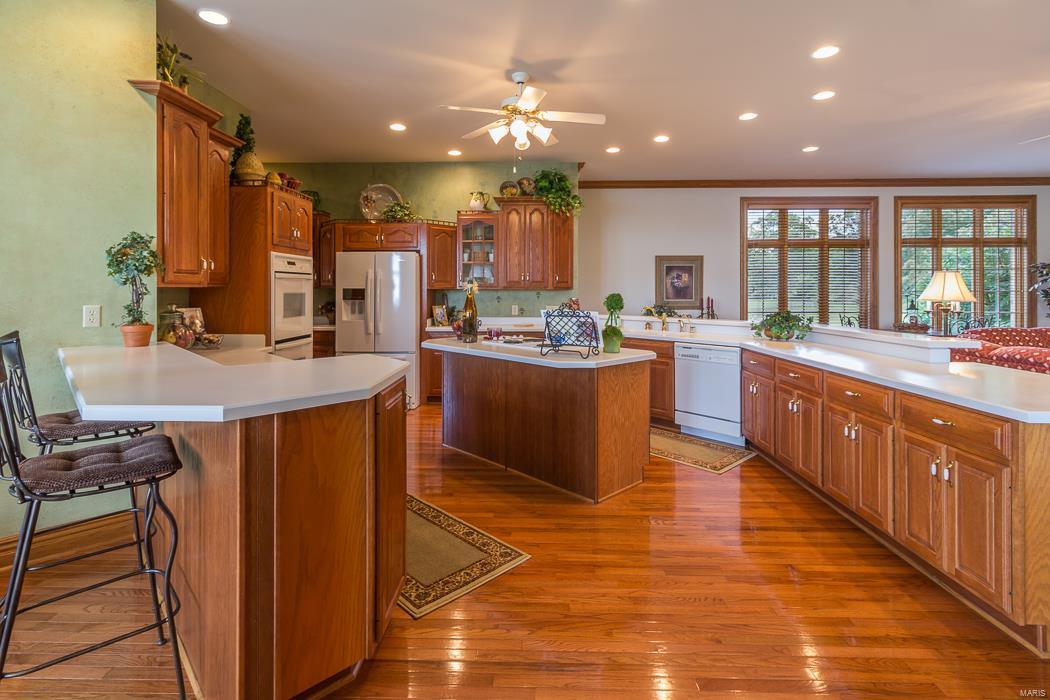 LAKEVIEW ESTATES - Residential