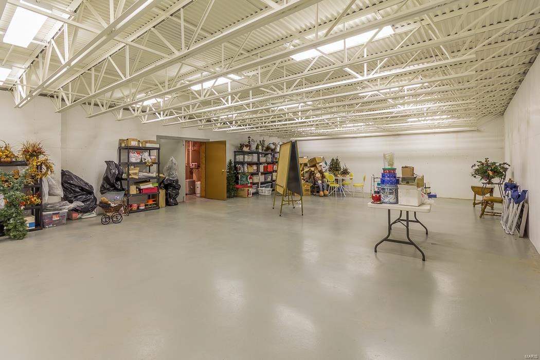 LAKEVIEW ESTATES - Residential