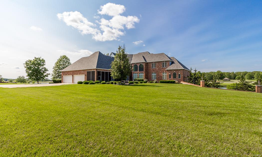 LAKEVIEW ESTATES - Residential