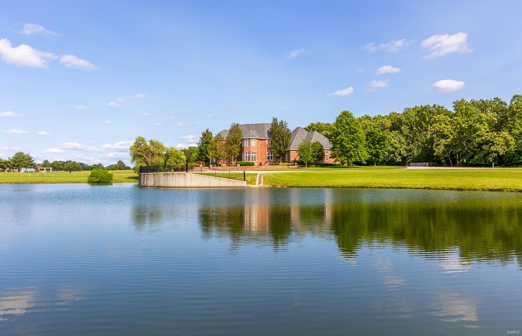 LAKEVIEW ESTATES - Residential