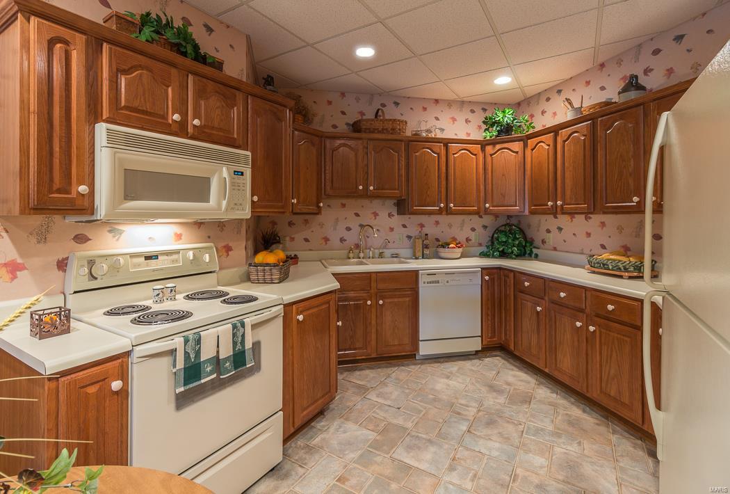 LAKEVIEW ESTATES - Residential