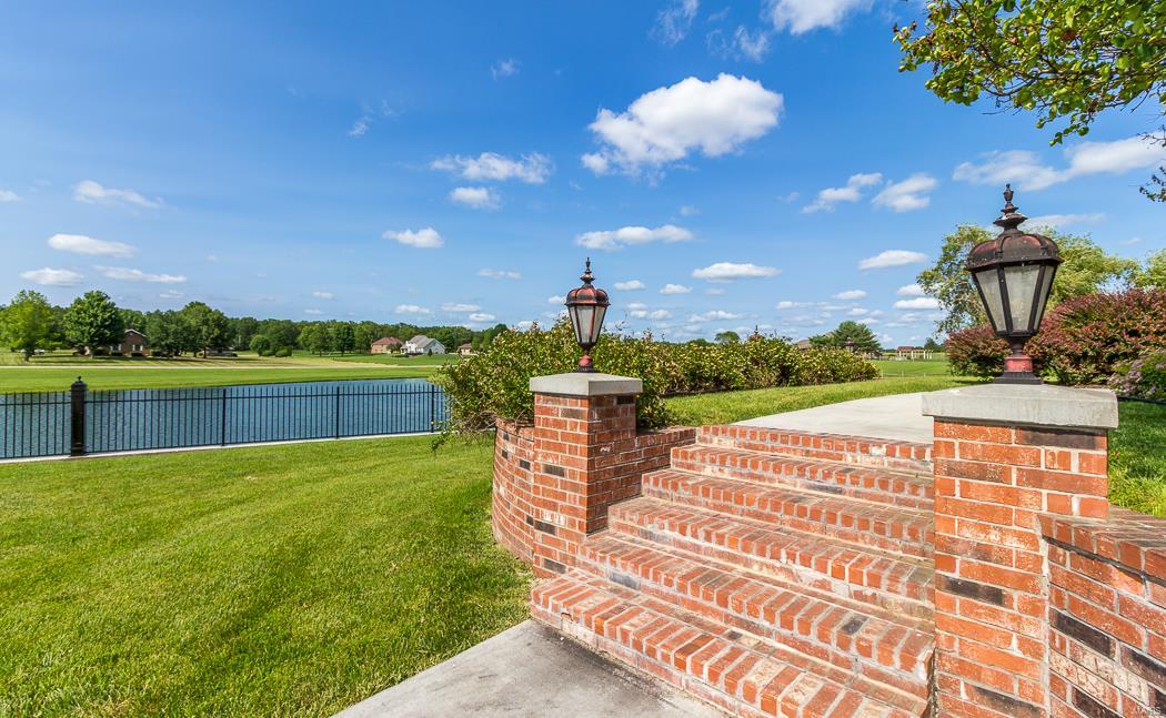 LAKEVIEW ESTATES - Residential