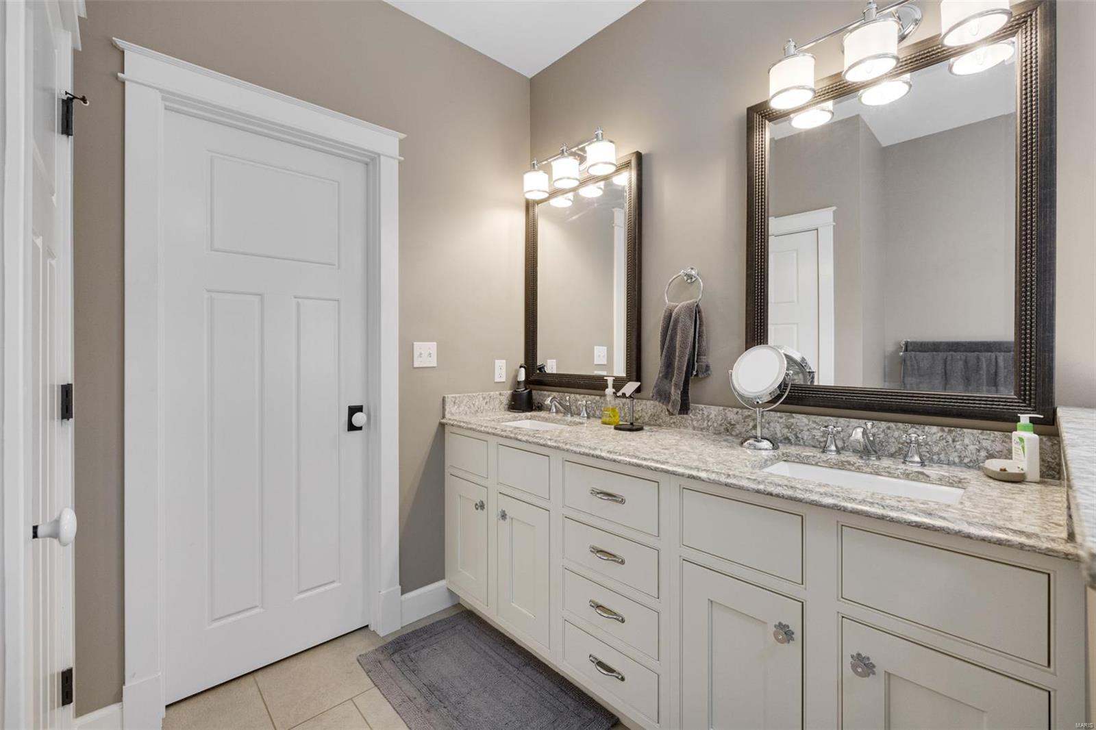 Zell Country Club - Residential