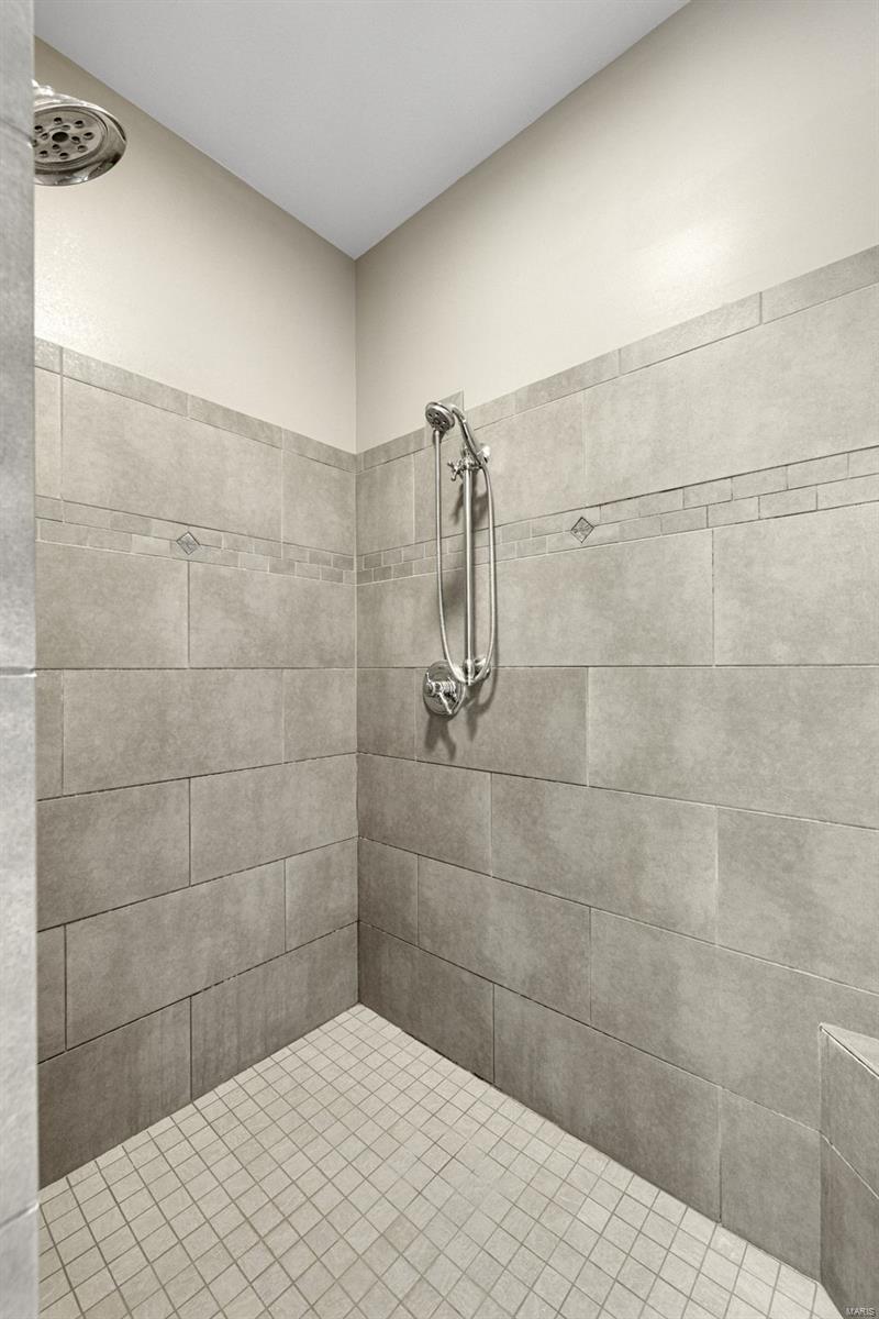 Zell Country Club - Residential