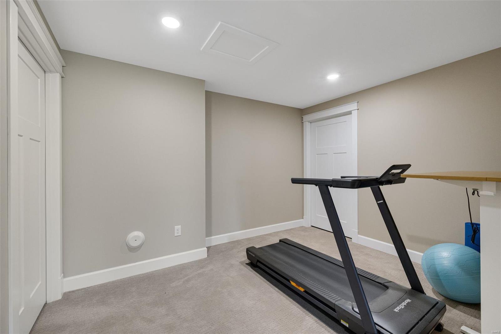 Zell Country Club - Residential