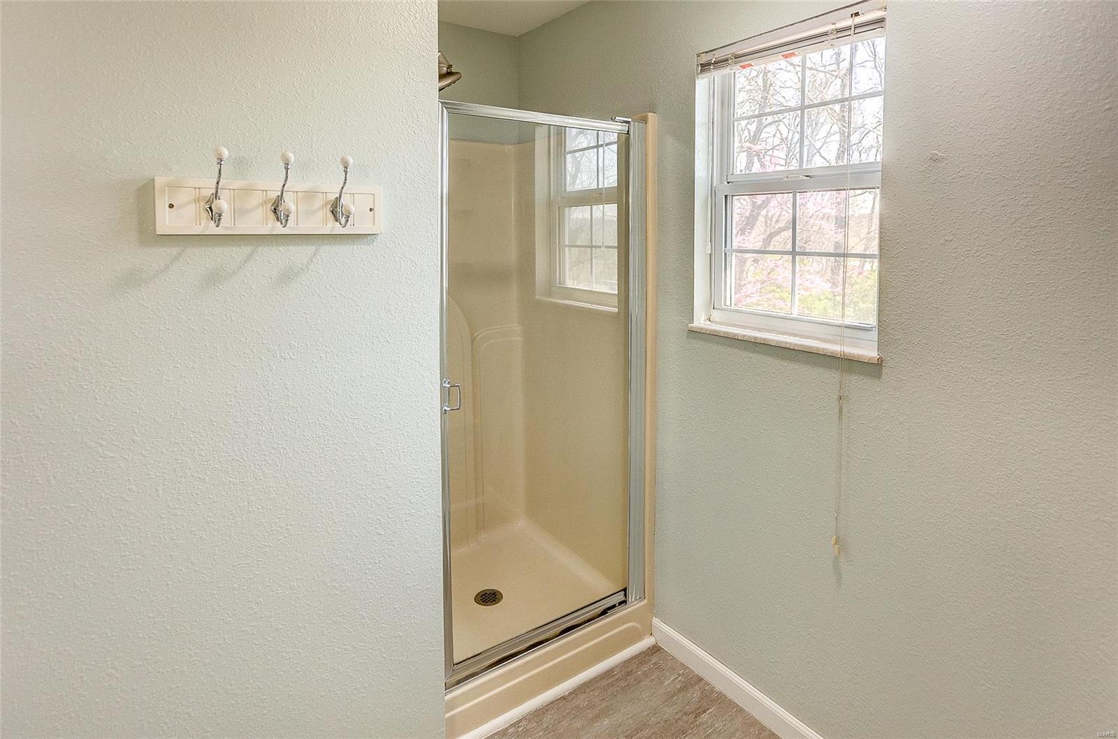 Collinsville, Illinois 62234, United States, 3 Bedrooms Bedrooms, ,4 BathroomsBathrooms,Residential,Pending,102175