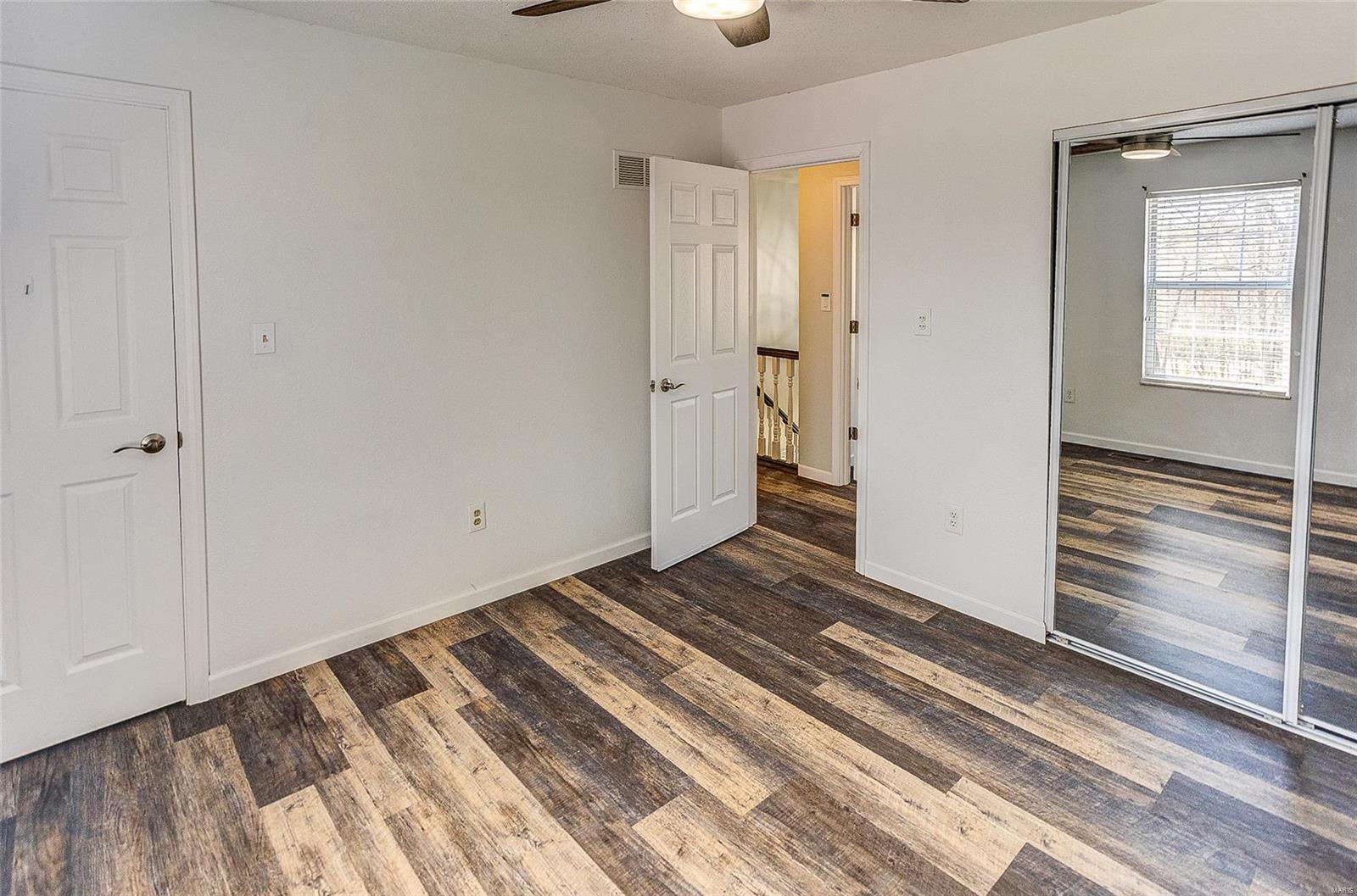 Collinsville, Illinois 62234, United States, 3 Bedrooms Bedrooms, ,4 BathroomsBathrooms,Residential,Pending,102175