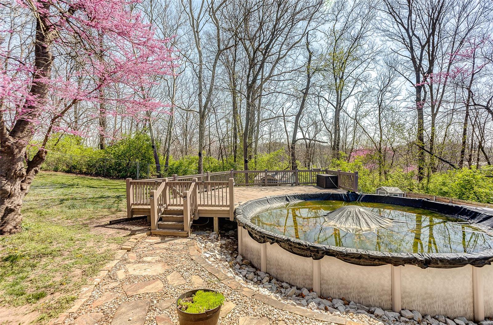 Collinsville, Illinois 62234, United States, 3 Bedrooms Bedrooms, ,4 BathroomsBathrooms,Residential,Pending,102175