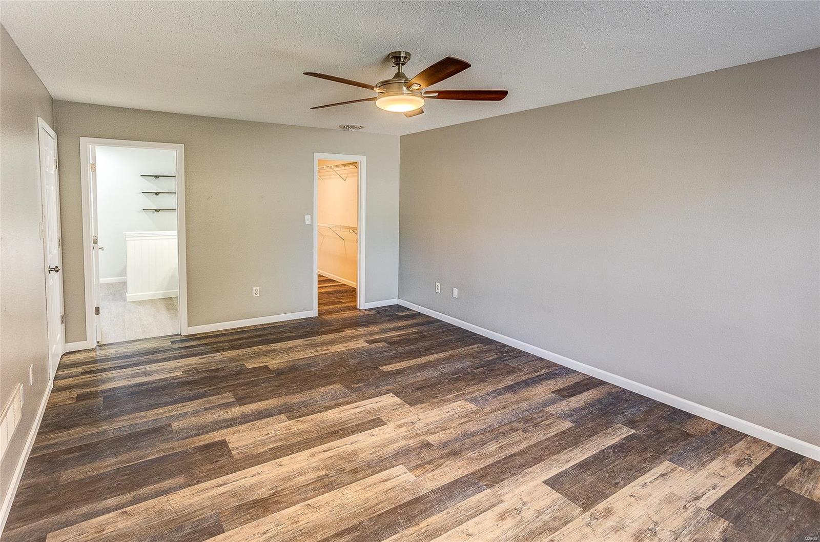 Collinsville, Illinois 62234, United States, 3 Bedrooms Bedrooms, ,4 BathroomsBathrooms,Residential,Pending,102175