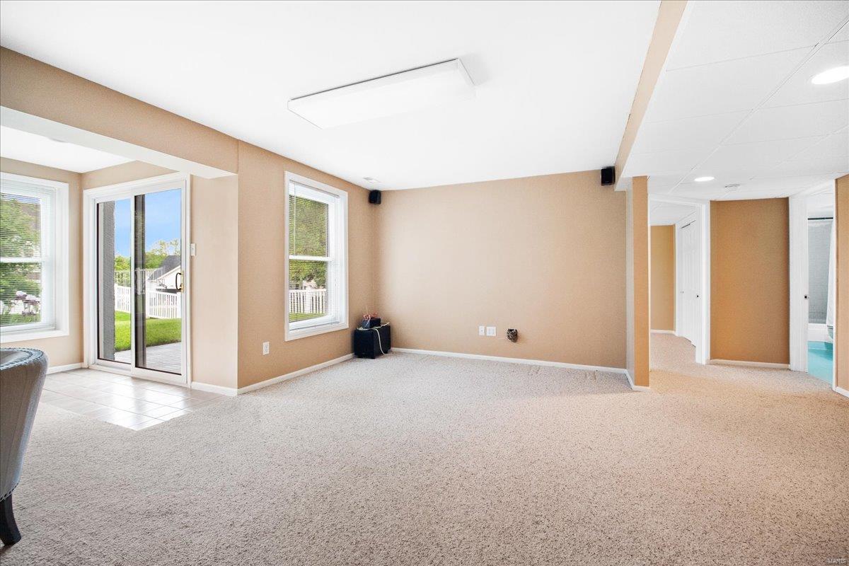 Ballwin, Missouri 63021, United States, 5 Bedrooms Bedrooms, ,4 BathroomsBathrooms,Residential,Pending,118262