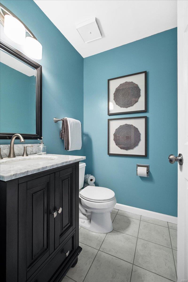 Ballwin, Missouri 63021, United States, 5 Bedrooms Bedrooms, ,4 BathroomsBathrooms,Residential,Pending,118262