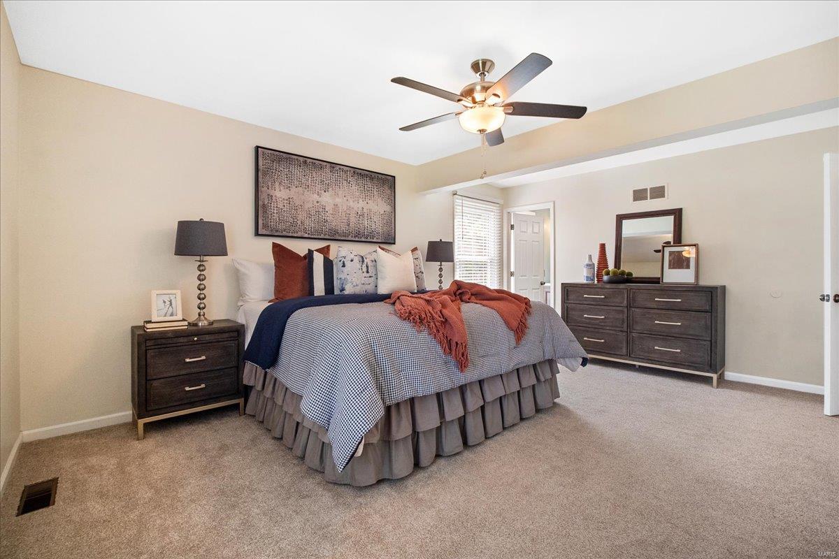 Ballwin, Missouri 63021, United States, 5 Bedrooms Bedrooms, ,4 BathroomsBathrooms,Residential,Pending,118262