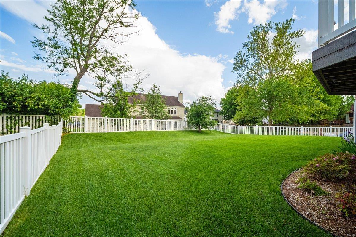 Ballwin, Missouri 63021, United States, 5 Bedrooms Bedrooms, ,4 BathroomsBathrooms,Residential,Pending,118262