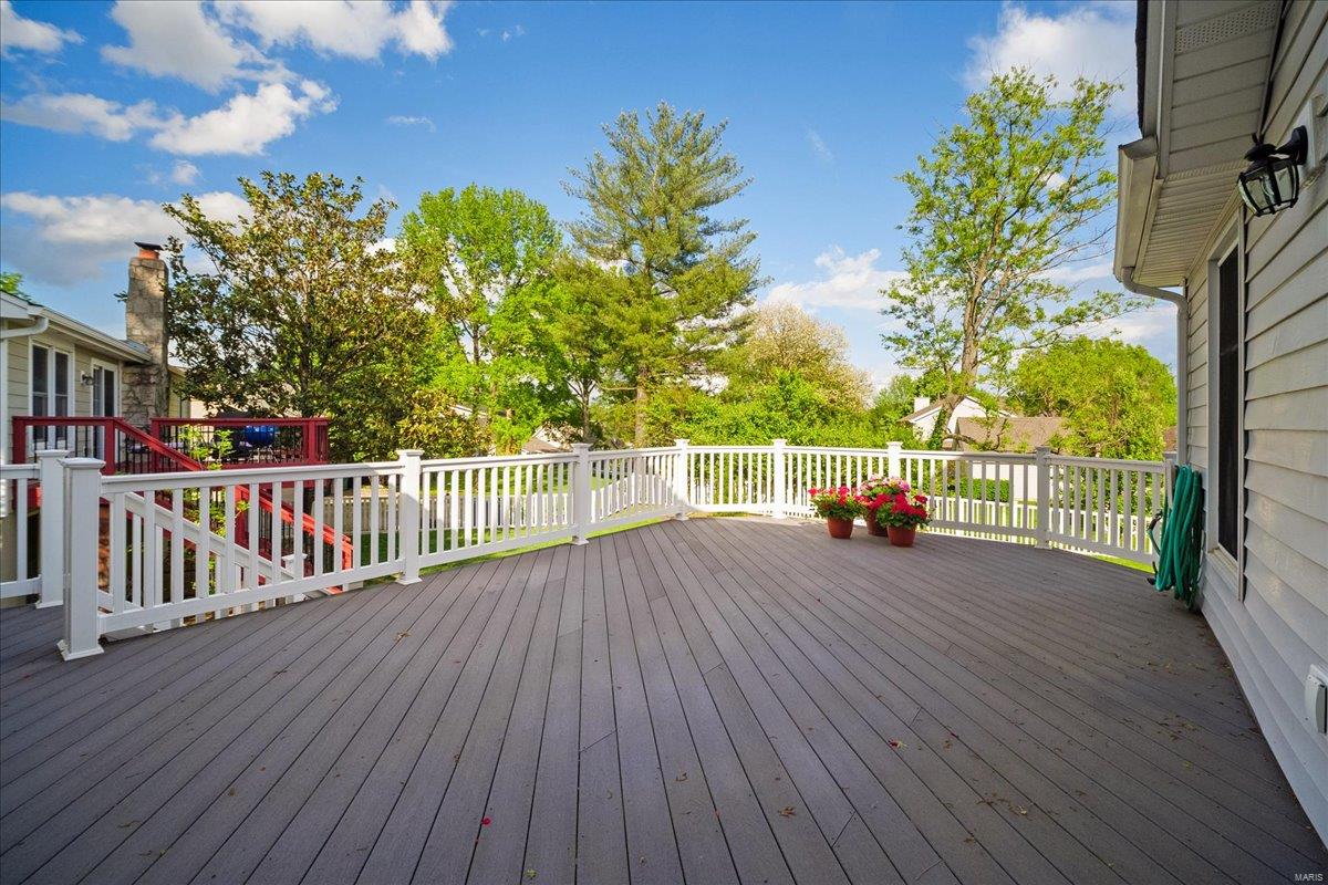 Ballwin, Missouri 63021, United States, 5 Bedrooms Bedrooms, ,4 BathroomsBathrooms,Residential,Pending,118262