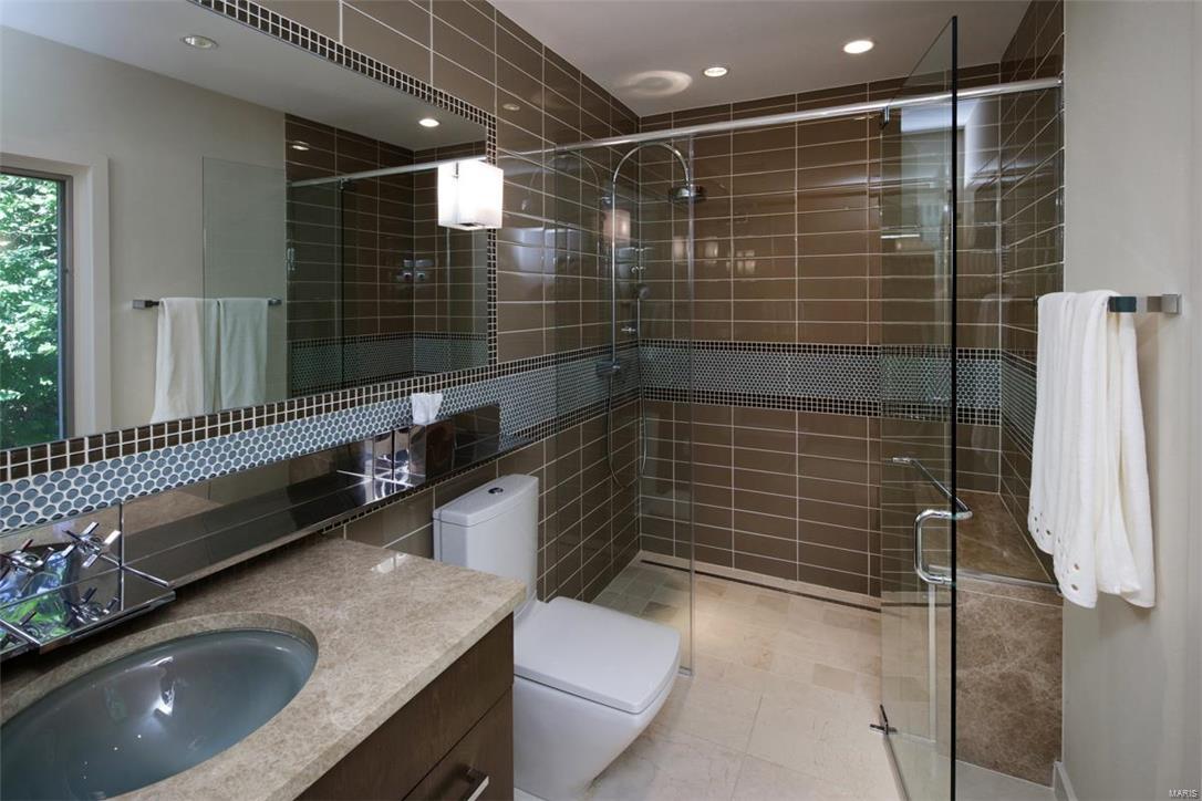 Frontenac Woods 1 - Residential