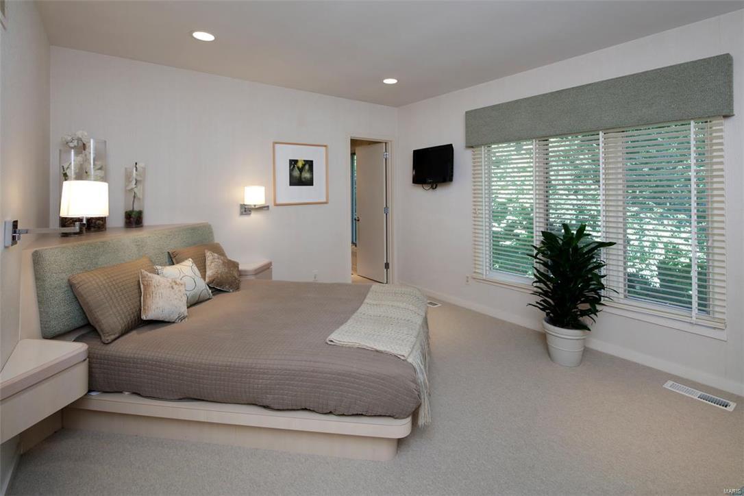 Frontenac Woods 1 - Residential