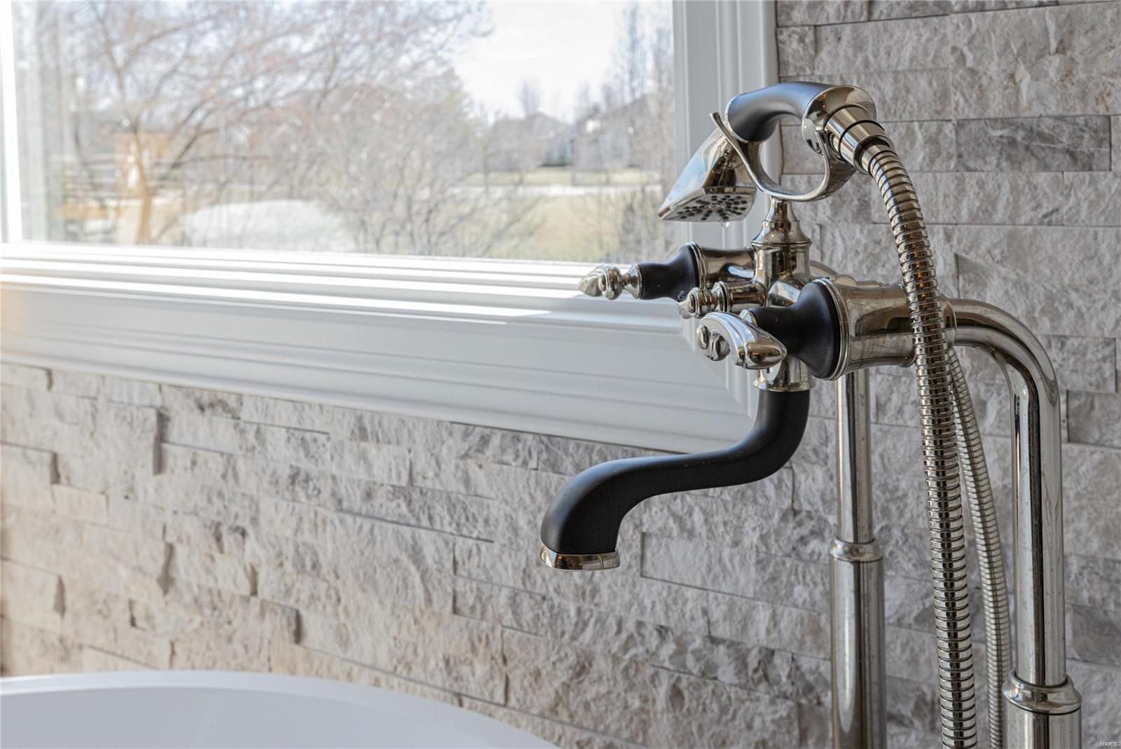 Hawk Ridge On The Green #2 - Residential