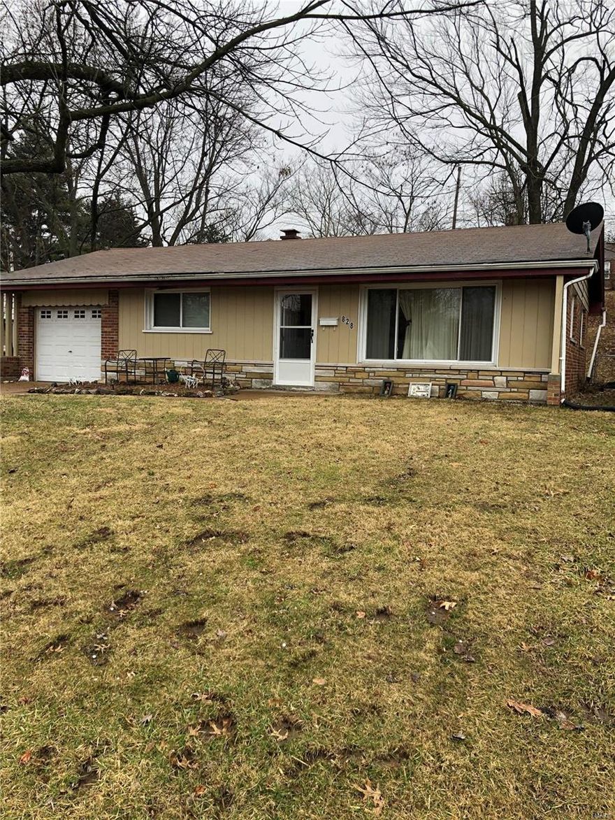 2 bedroom home. 1 car attached garage in St. Louis County.Quiet neighborhood in north county with access to highways and shopping. Home needs some minor repairs Motivated Seller, make your appointment today!