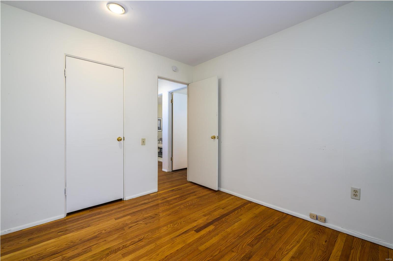 St Louis, Missouri 63132, United States, 3 Bedrooms Bedrooms, ,2 BathroomsBathrooms,Residential,Pending,91434