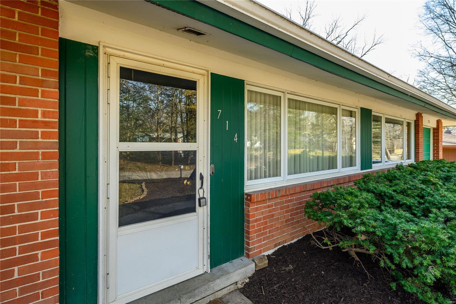 St Louis, Missouri 63132, United States, 3 Bedrooms Bedrooms, ,2 BathroomsBathrooms,Residential,Pending,91434