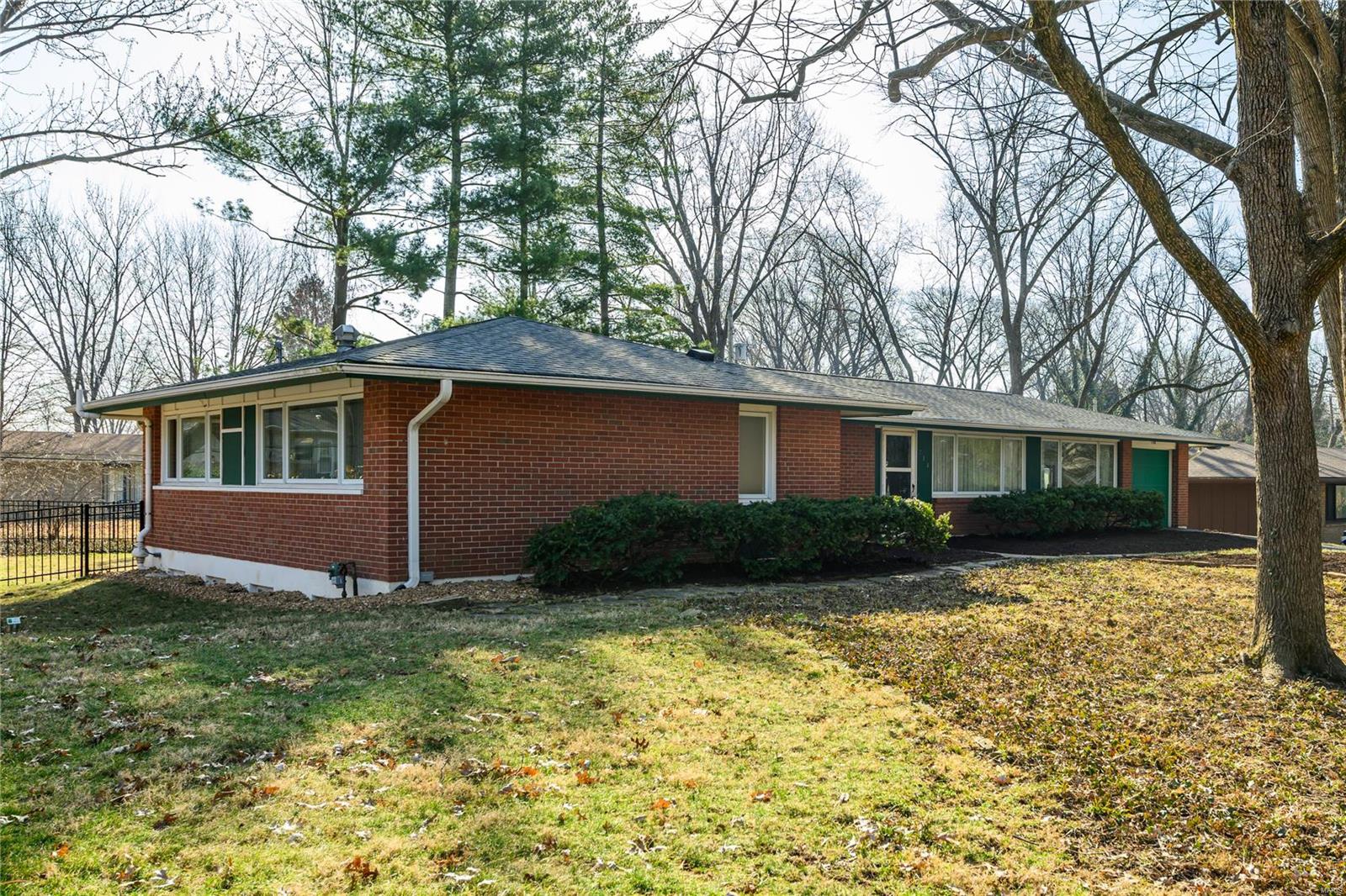 St Louis, Missouri 63132, United States, 3 Bedrooms Bedrooms, ,2 BathroomsBathrooms,Residential,Pending,91434