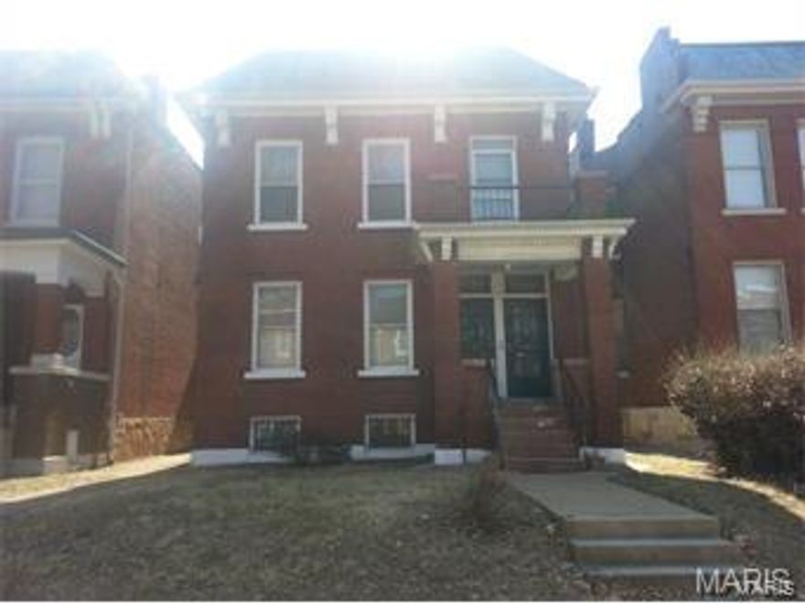 2 family that has been rehabbed and is occupied.  Great cash flow, $1200 plus a month.