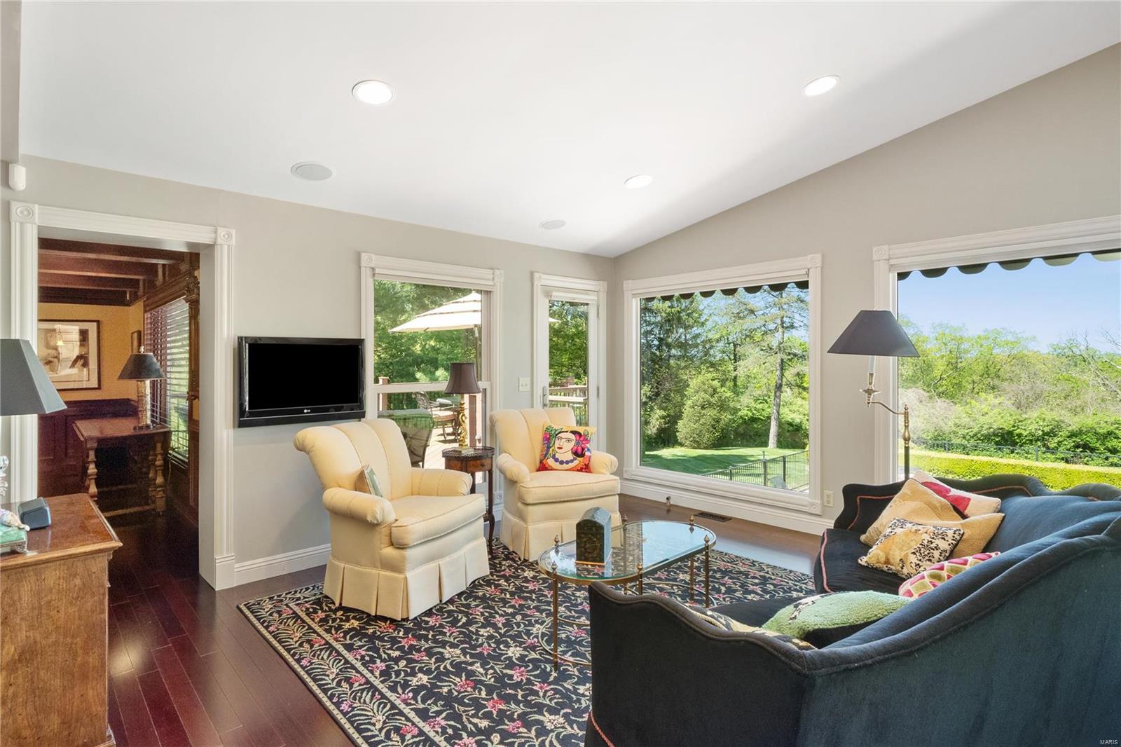 Ladue Pines - Residential