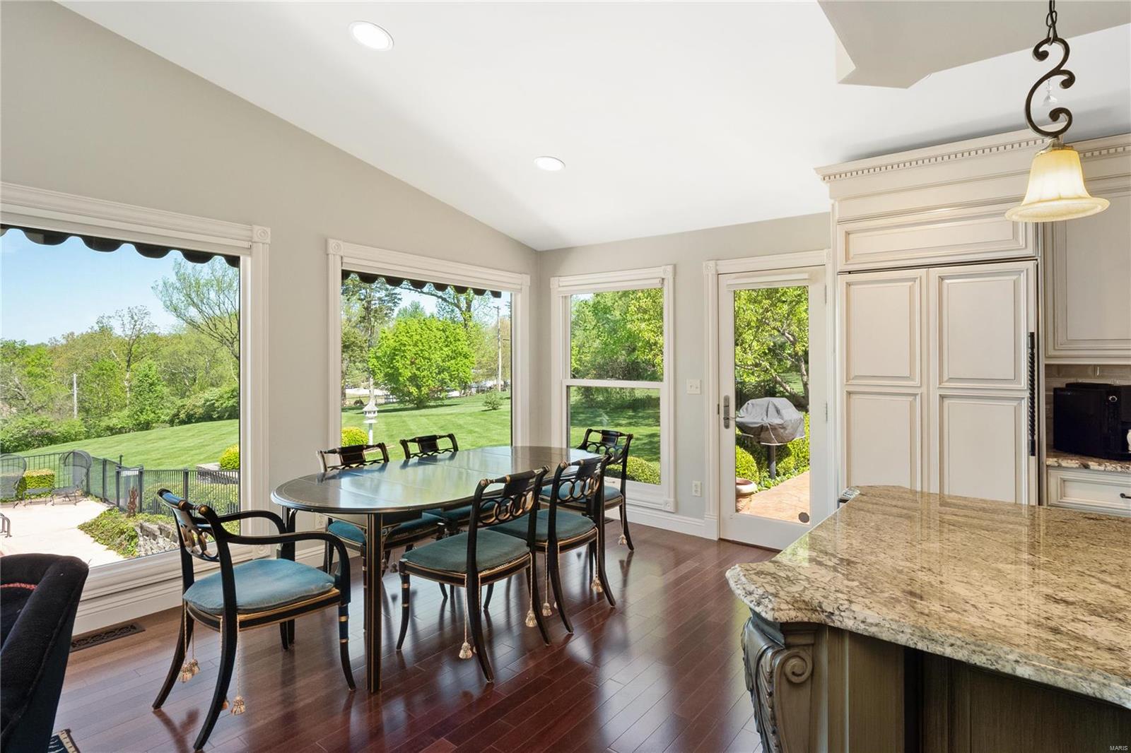 Ladue Pines - Residential