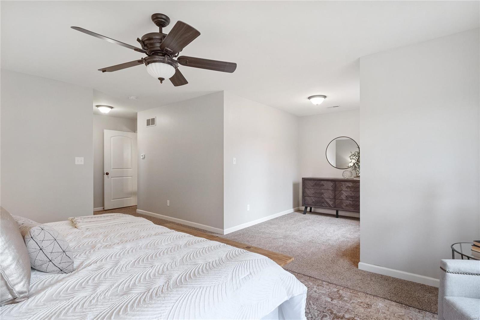 721 W Woodbine Ave - Residential